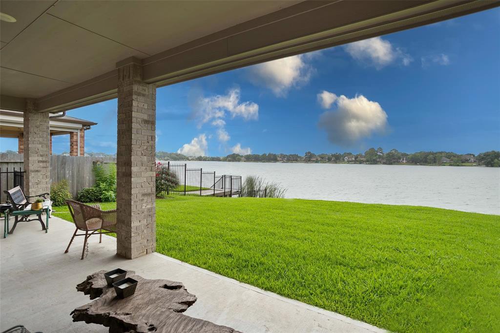 1461 Lake Mija Court, Seabrook, Texas image 28