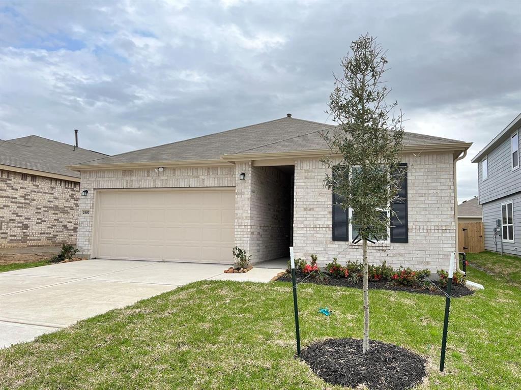 2107 Katalonia Lane, Fresno, Texas image 3