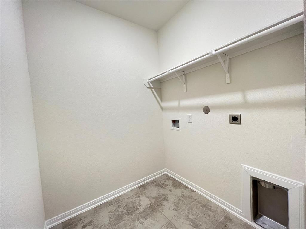 2107 Katalonia Lane, Fresno, Texas image 17