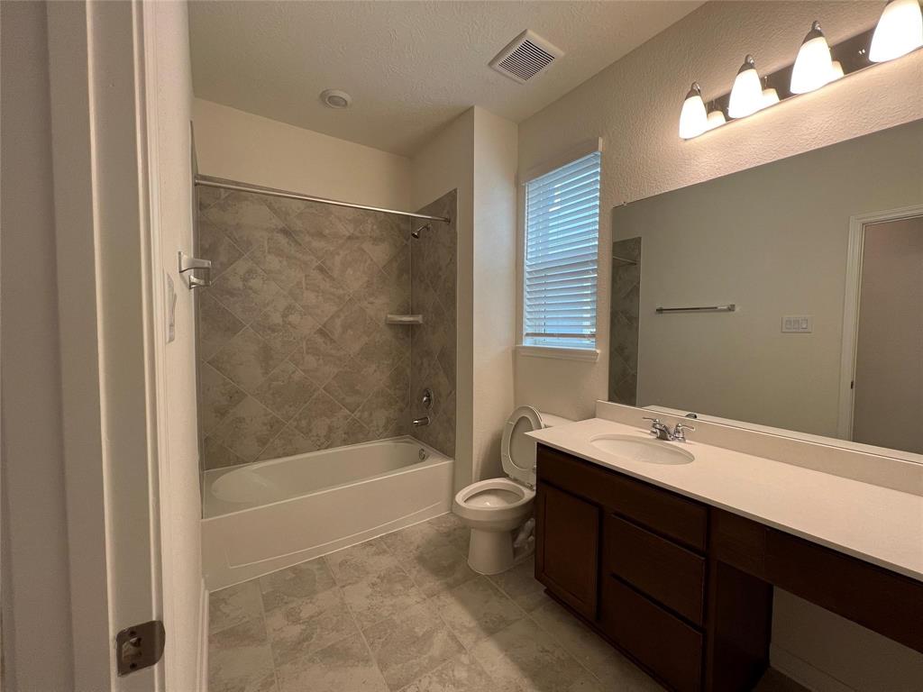 2107 Katalonia Lane, Fresno, Texas image 15