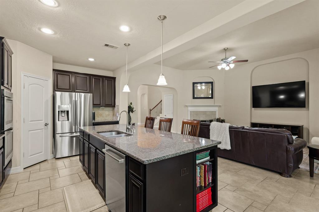 66 Hearthshire Circle, Magnolia, Texas image 17