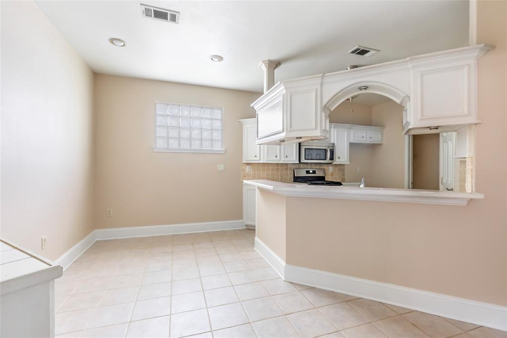 108 Harbour Town Circle, Conroe, Texas image 12