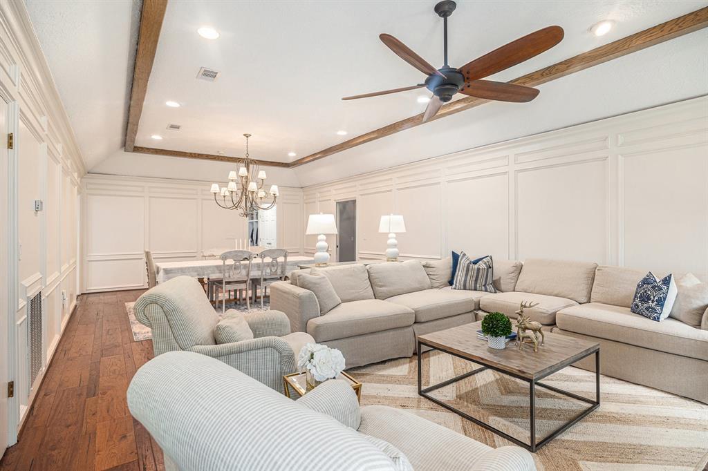 8 Wind River Court, Conroe, Texas image 6