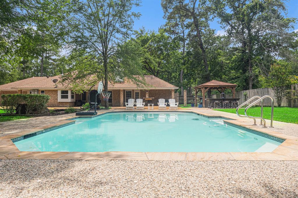 8 Wind River Court, Conroe, Texas image 29