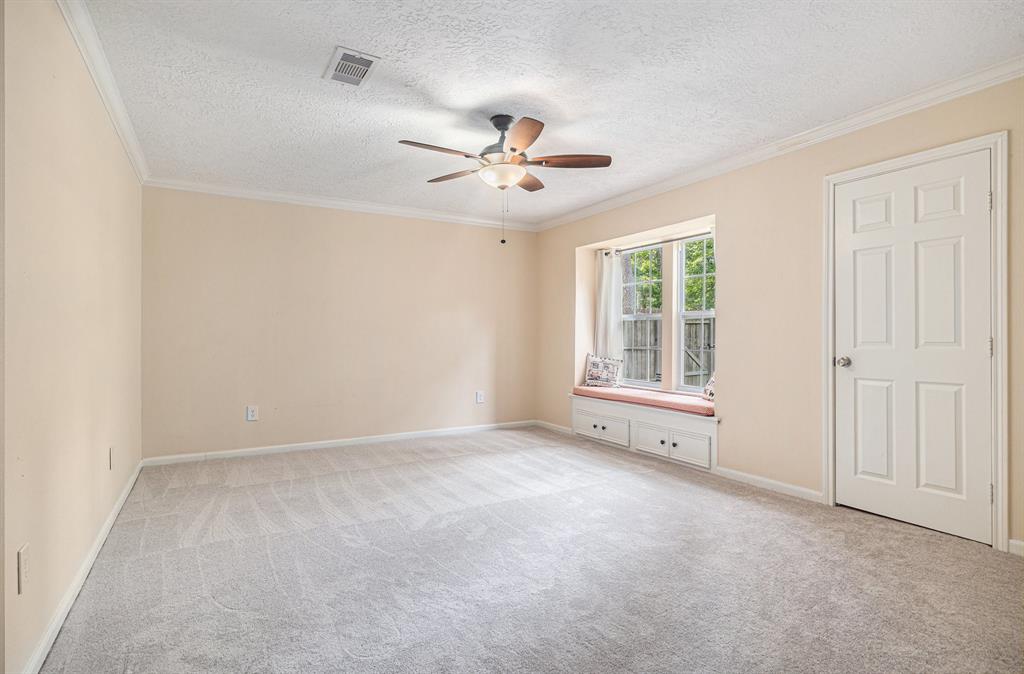 8 Wind River Court, Conroe, Texas image 15