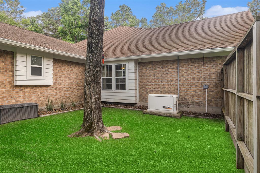 8 Wind River Court, Conroe, Texas image 35