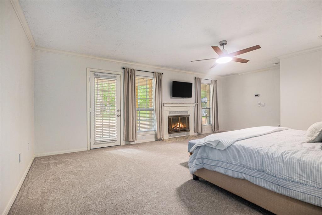 8 Wind River Court, Conroe, Texas image 17