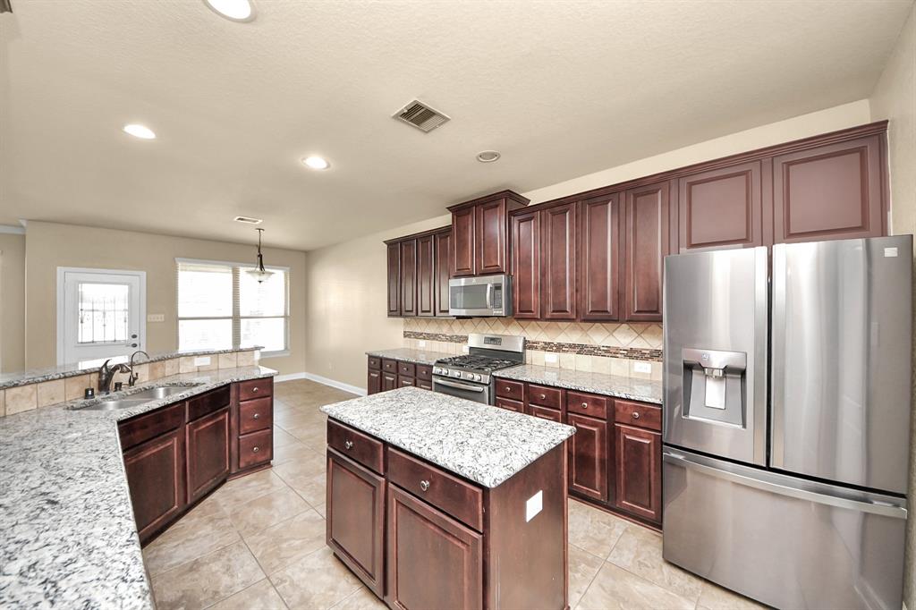 19126 Gaslamp Point Court, Cypress, Texas image 5