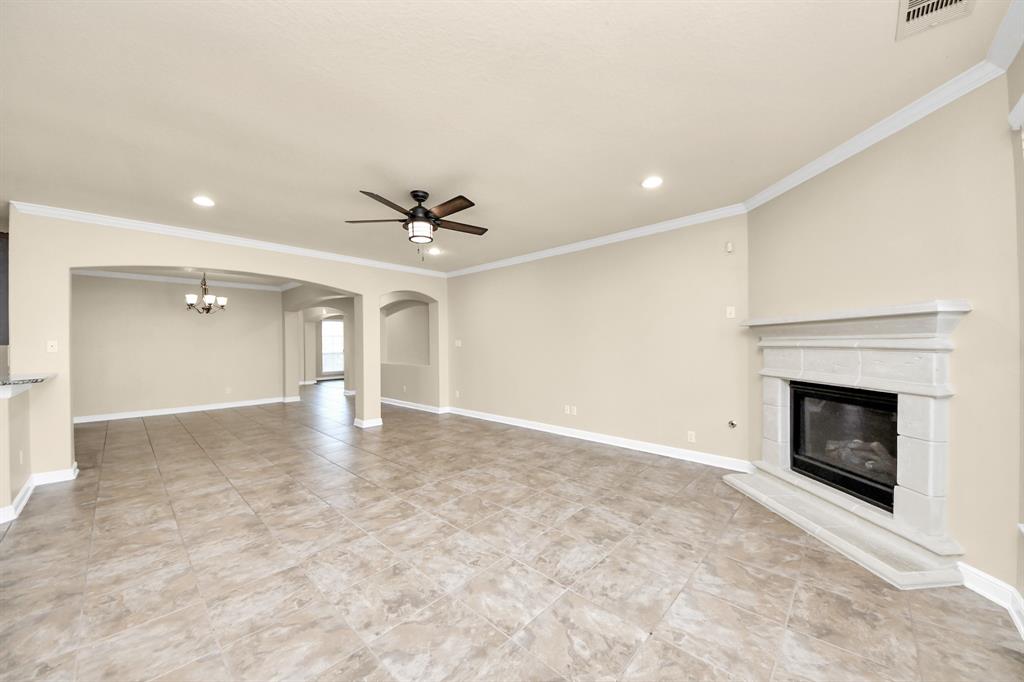 19126 Gaslamp Point Court, Cypress, Texas image 4