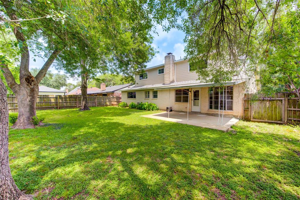 12035 Meadowdale Drive, Meadows Place, Texas image 36