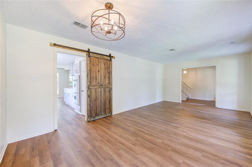 12035 Meadowdale Drive, Meadows Place, Texas image 8