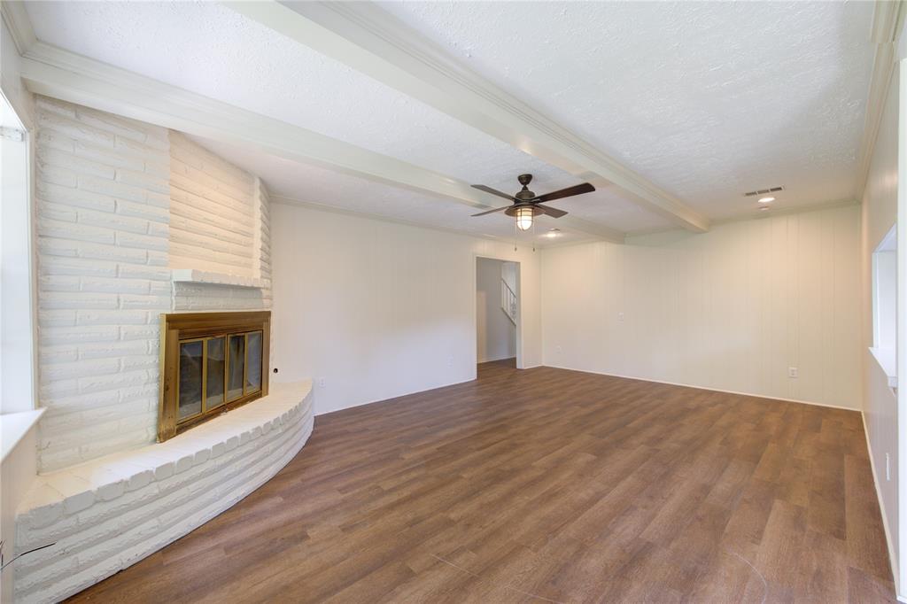 12035 Meadowdale Drive, Meadows Place, Texas image 12