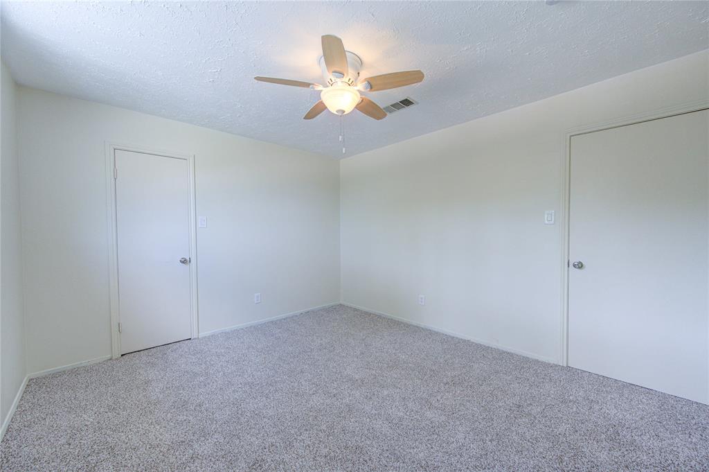 12035 Meadowdale Drive, Meadows Place, Texas image 29