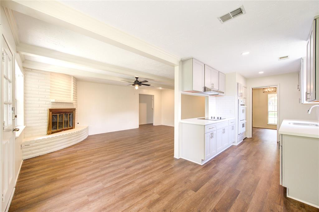 12035 Meadowdale Drive, Meadows Place, Texas image 15