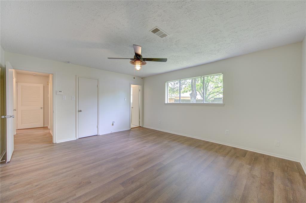 12035 Meadowdale Drive, Meadows Place, Texas image 22