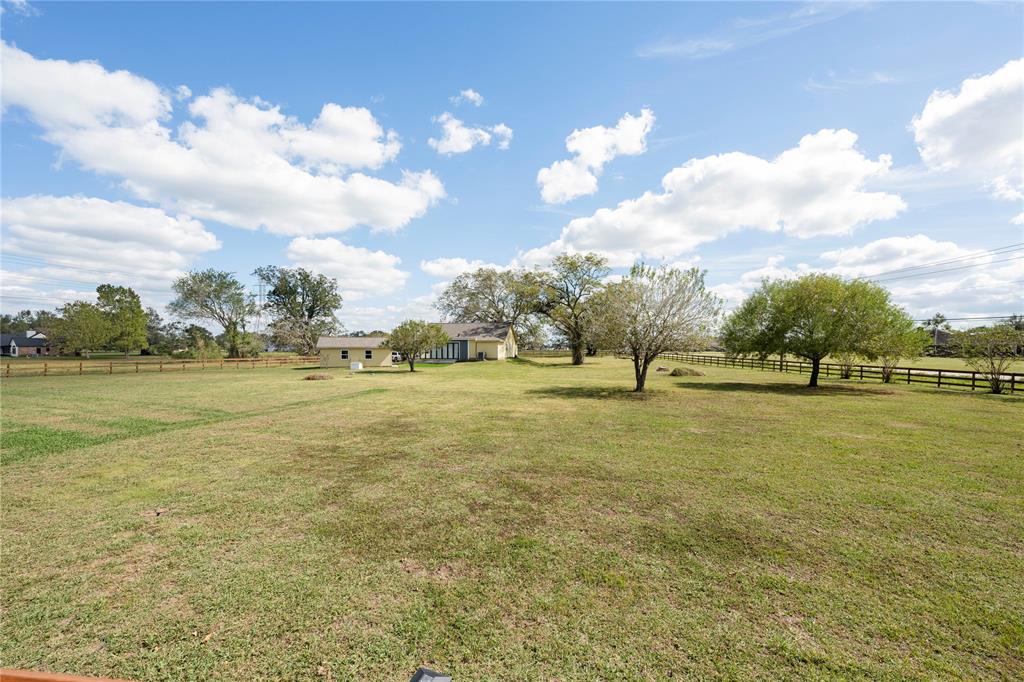 720 Winchester Trail, Angleton, Texas image 39