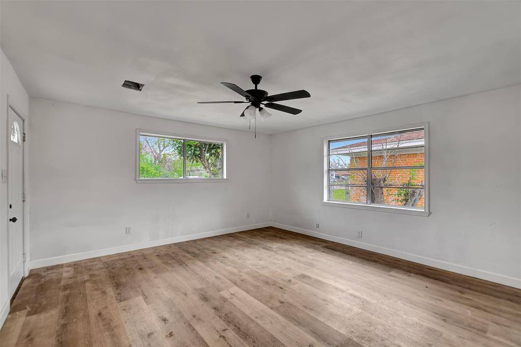 318 S Fulton Street, Texas City, Texas image 4