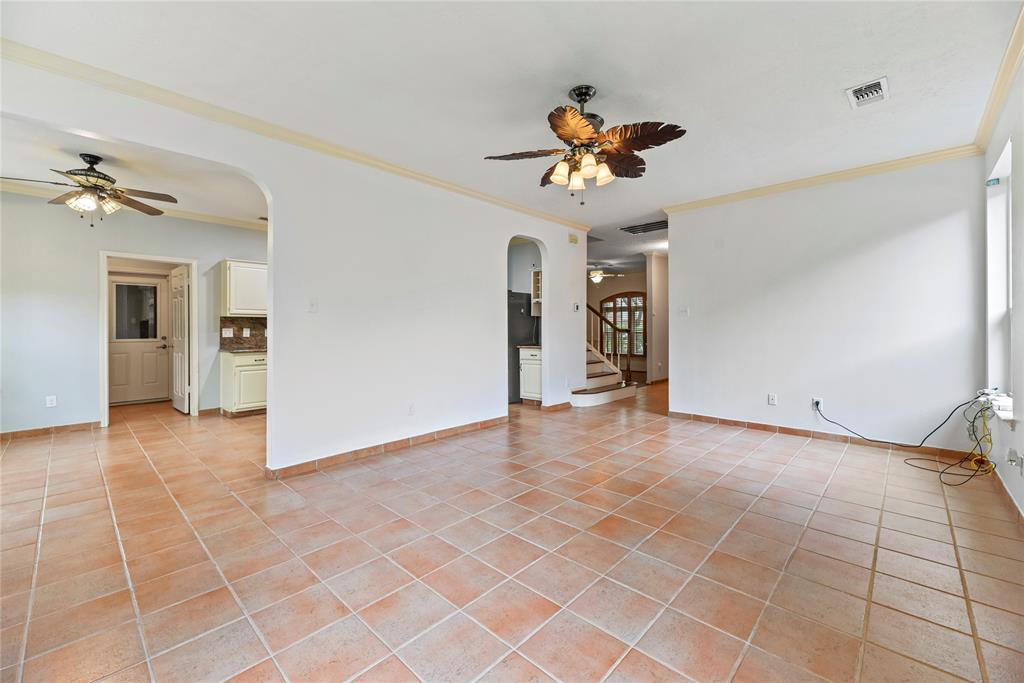 4614 Ringrose Drive, Missouri City, Texas image 11