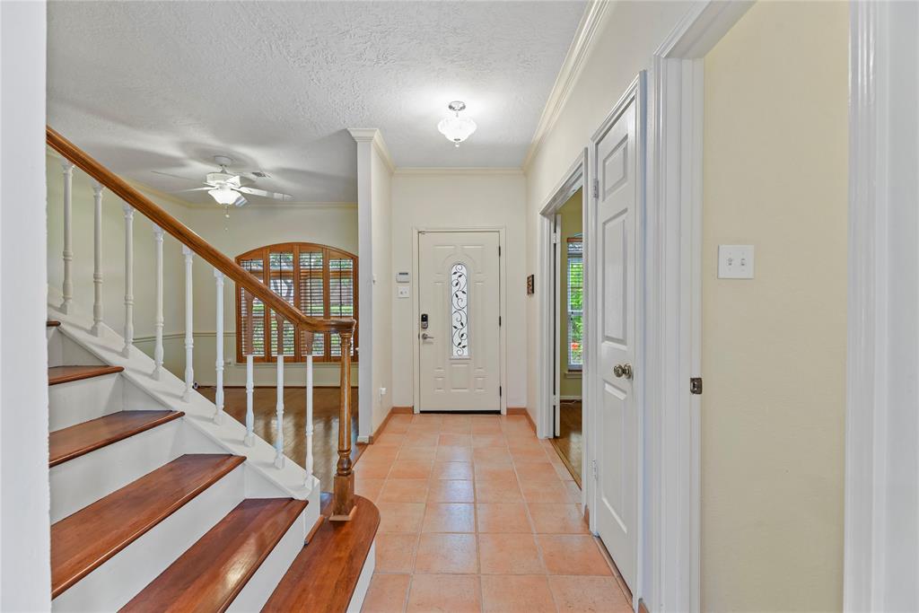 4614 Ringrose Drive, Missouri City, Texas image 3