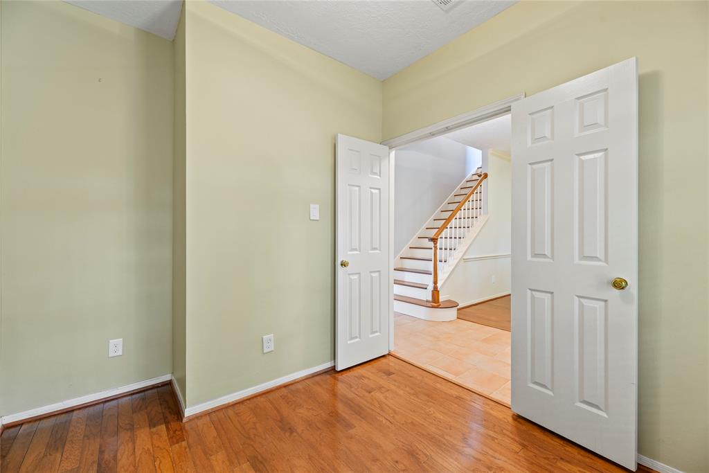 4614 Ringrose Drive, Missouri City, Texas image 6