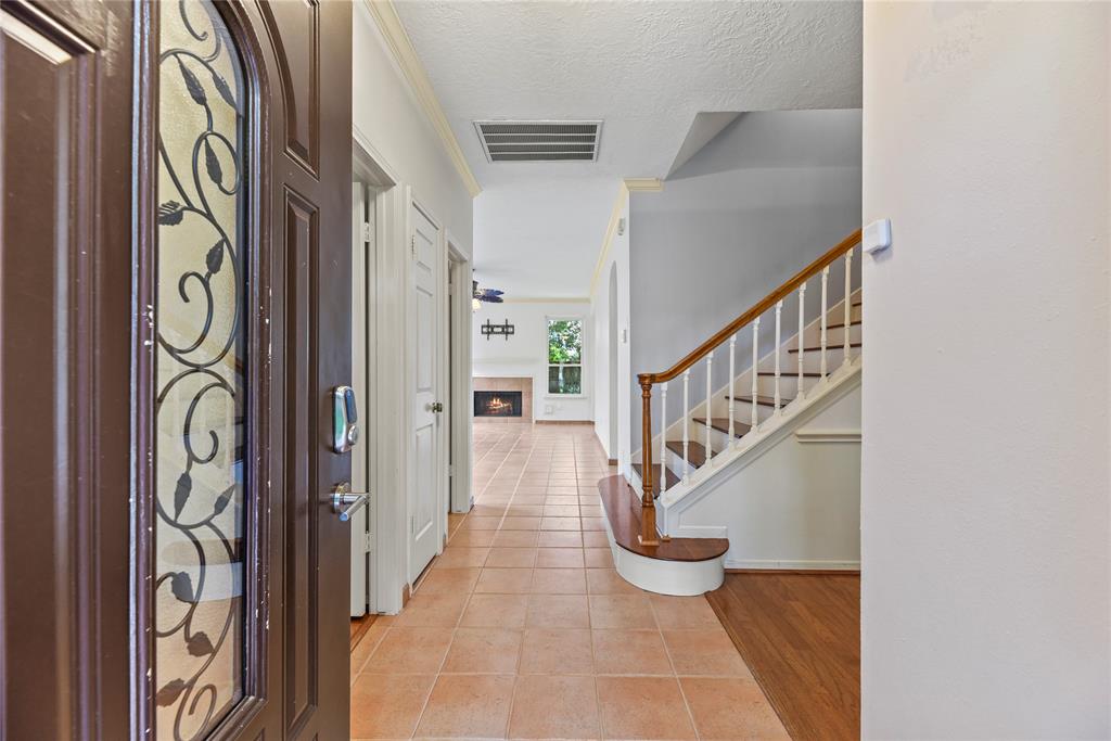 4614 Ringrose Drive, Missouri City, Texas image 4