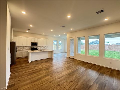 2925 Mariner Island Drive Texas City TX 77568