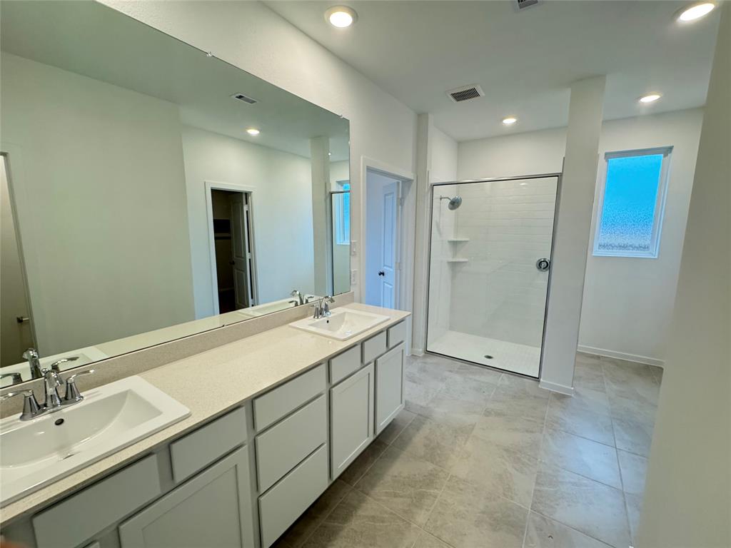 2925 Mariner Island Drive, Texas City, Texas image 4