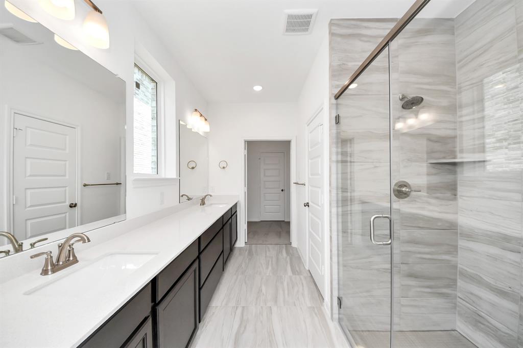 24815 Harrow Meadow Drive, Katy, Texas image 32