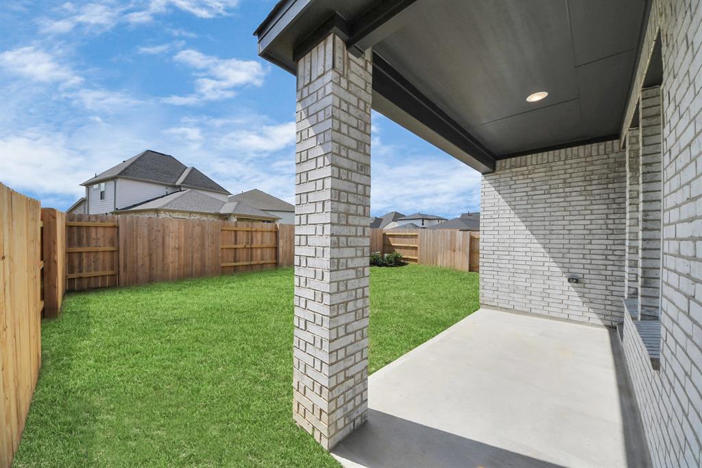 24815 Harrow Meadow Drive, Katy, Texas image 11