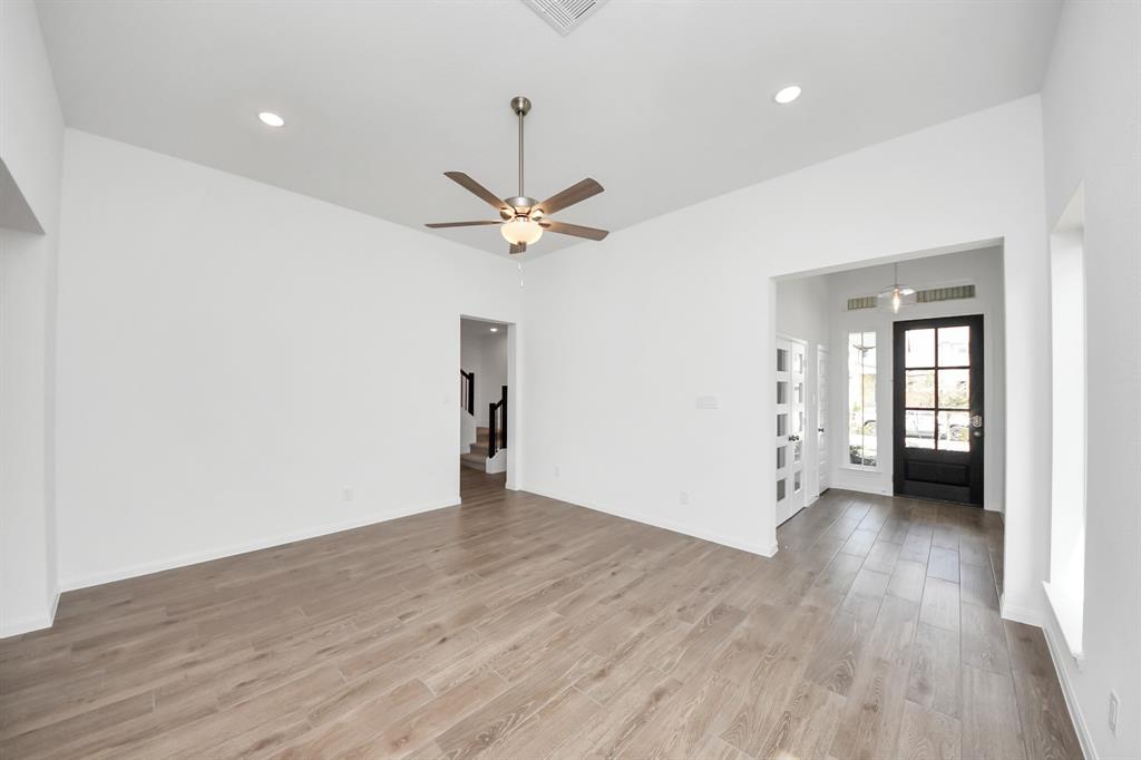 24815 Harrow Meadow Drive, Katy, Texas image 19