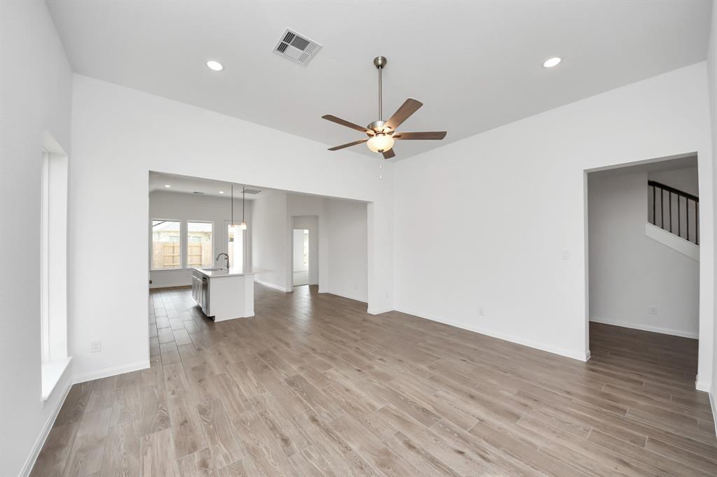 24815 Harrow Meadow Drive, Katy, Texas image 17