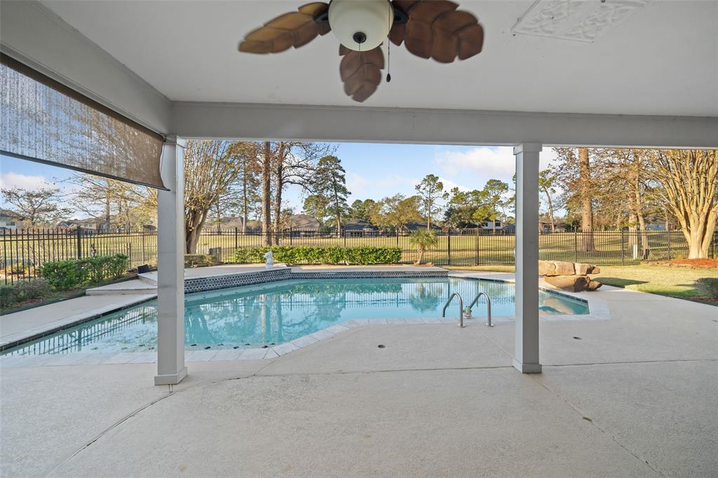 8203 Whirlaway Elm Drive, Humble, Texas image 39