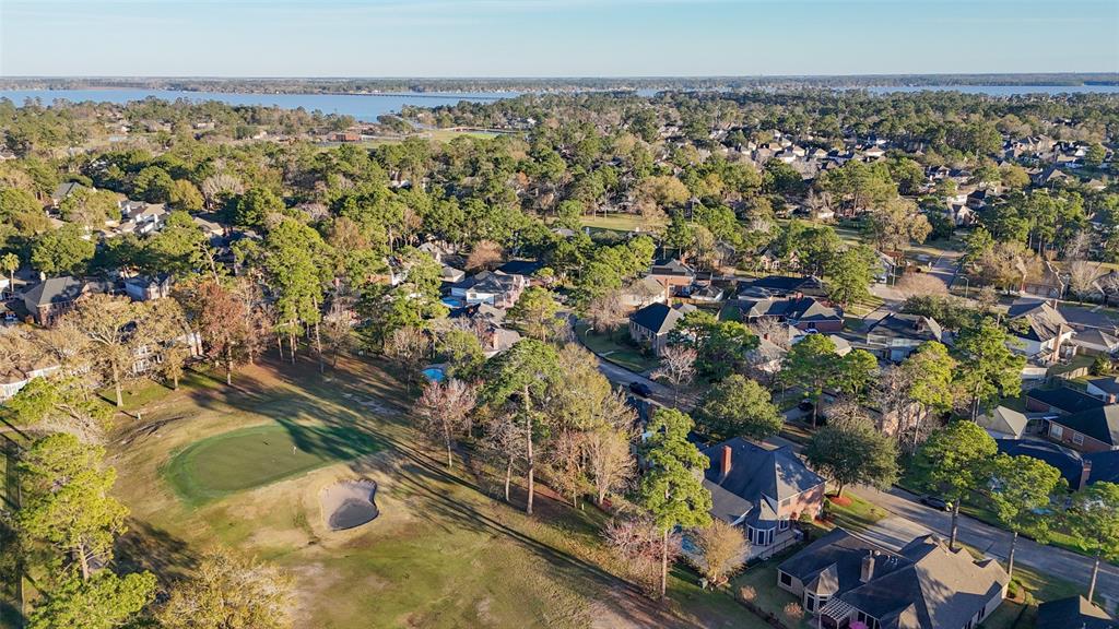 8203 Whirlaway Elm Drive, Humble, Texas image 37