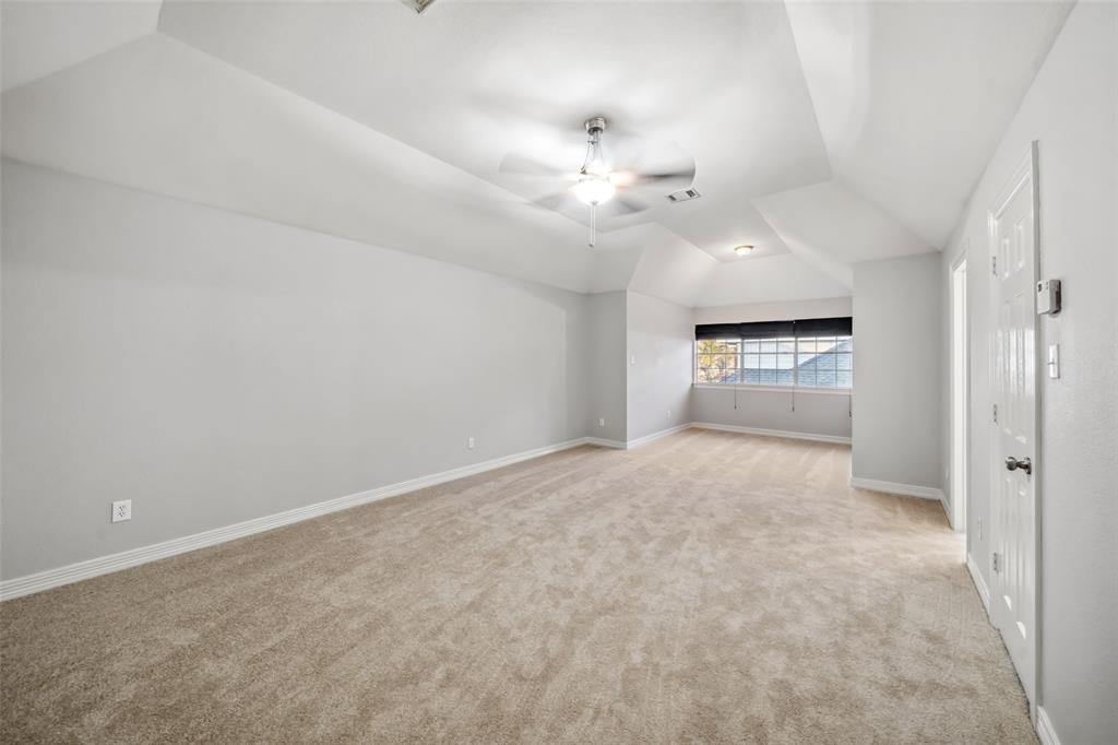 8203 Whirlaway Elm Drive, Humble, Texas image 27