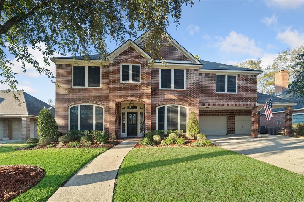 8203 Whirlaway Elm Drive, Humble, Texas image 2