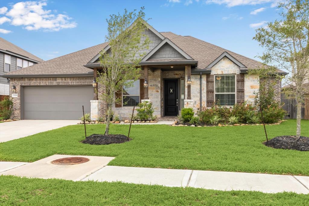 13826 Sturcombe Glen Trail, Rosharon, Texas image 3