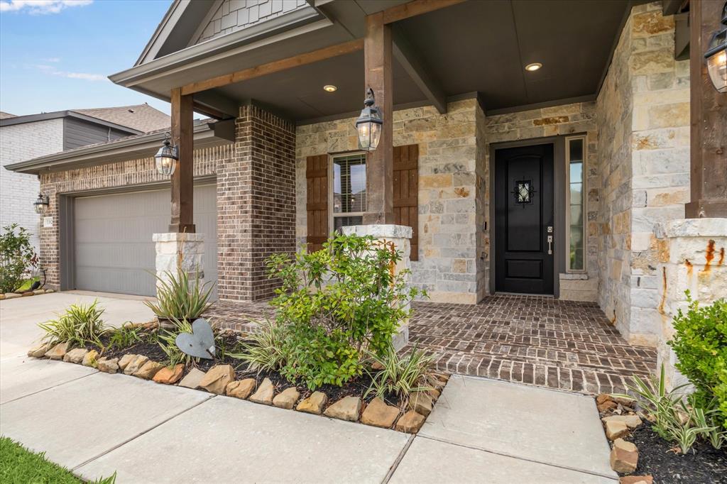 13826 Sturcombe Glen Trail, Rosharon, Texas image 5