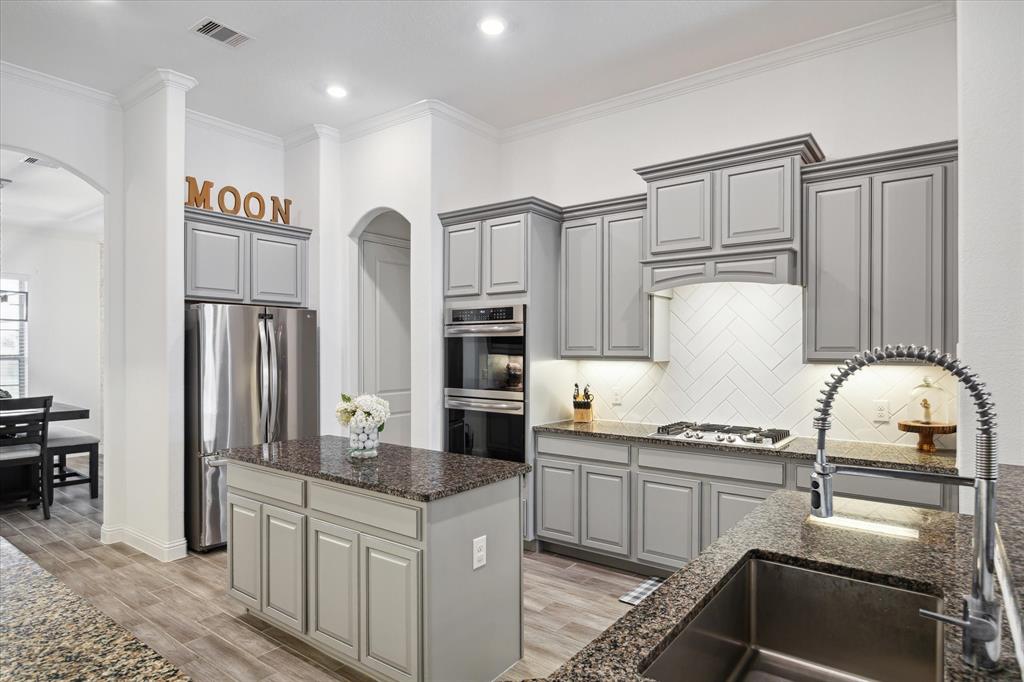 13826 Sturcombe Glen Trail, Rosharon, Texas image 23