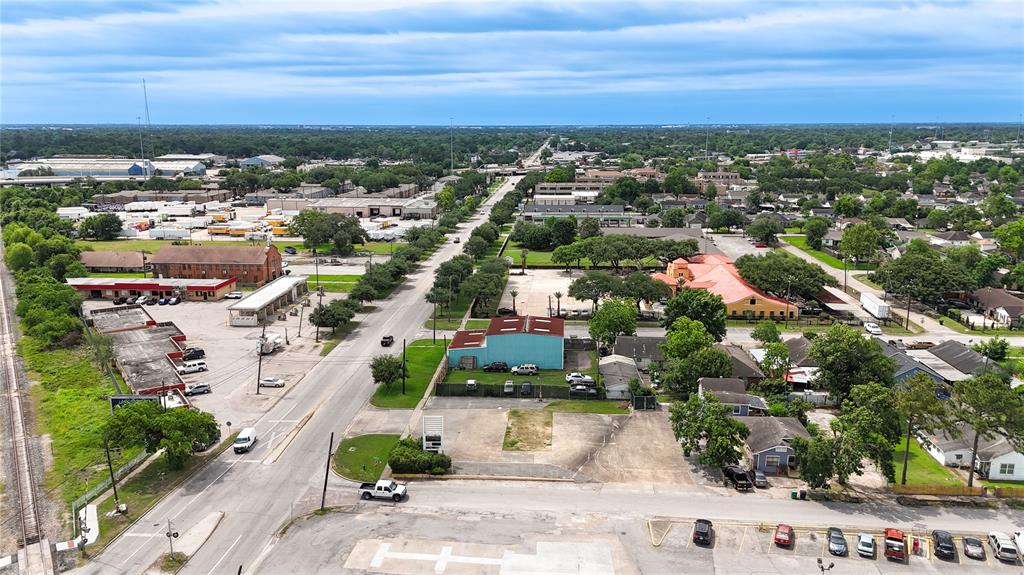 2002 Broadway Street, Houston, Texas image 6