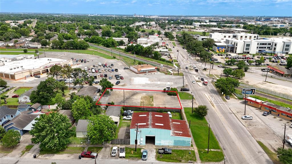 2002 Broadway Street, Houston, Texas image 3