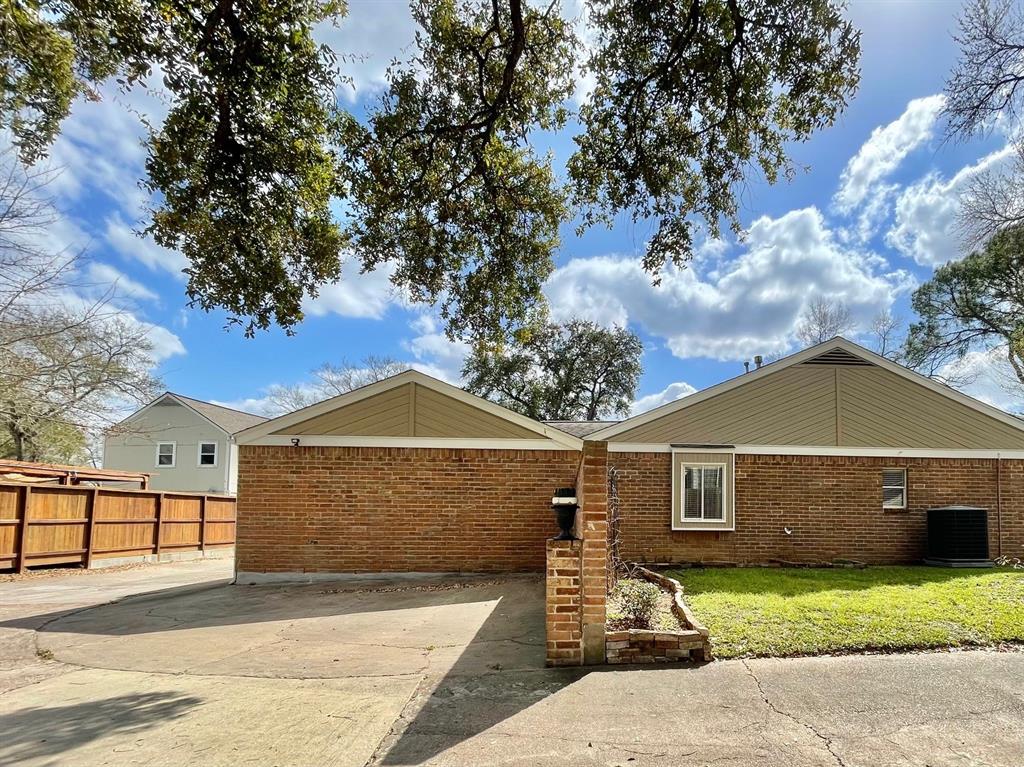 707 Center Hill Drive, Houston, Texas image 38