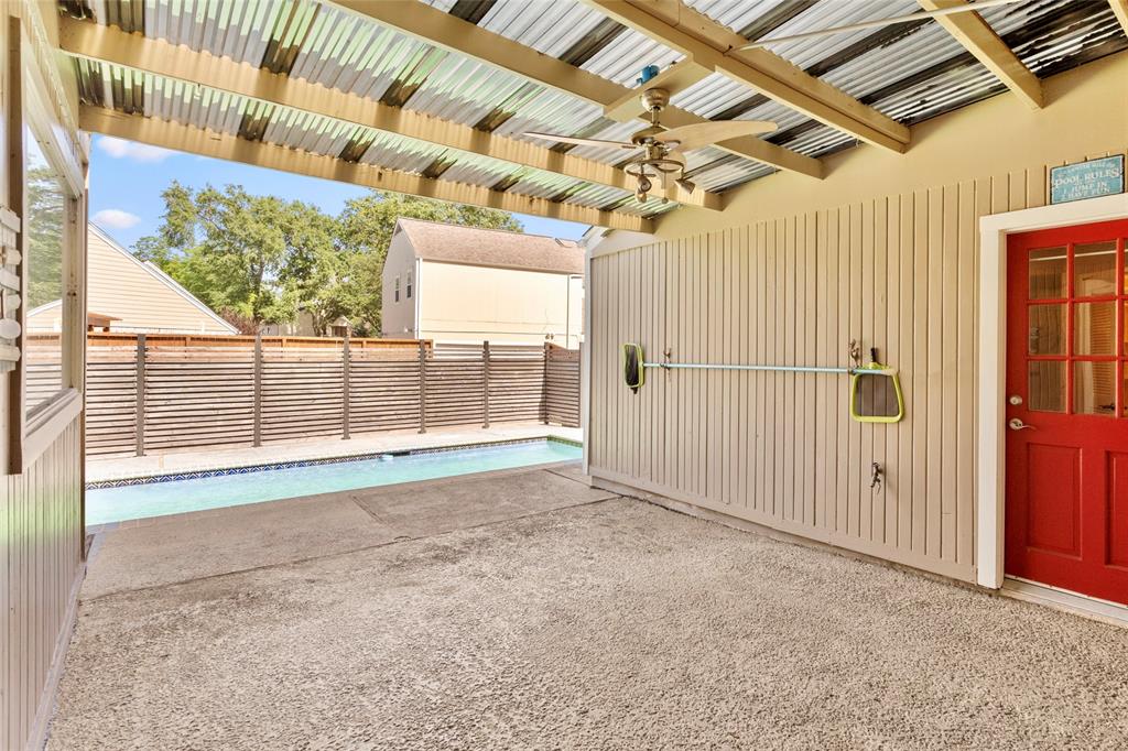 707 Center Hill Drive, Houston, Texas image 10