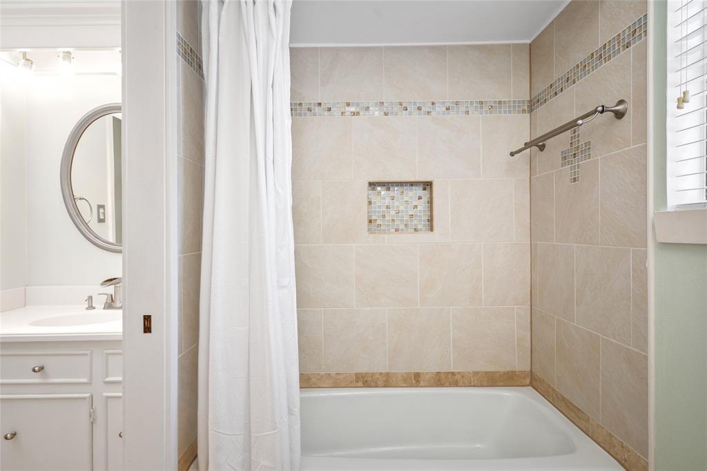 707 Center Hill Drive, Houston, Texas image 30