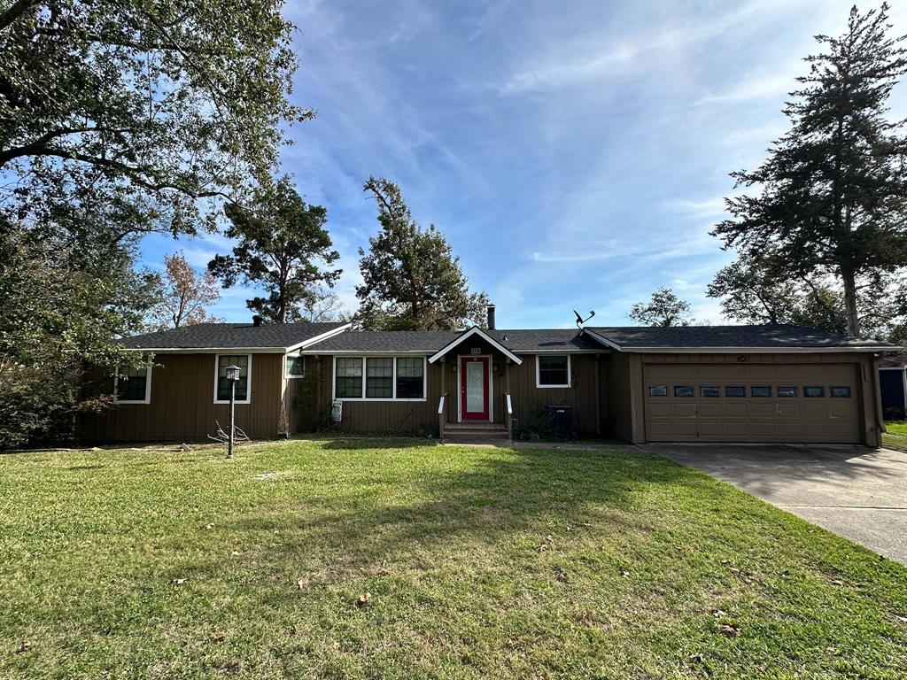 119 Elm Drive, Onalaska, Texas image 1