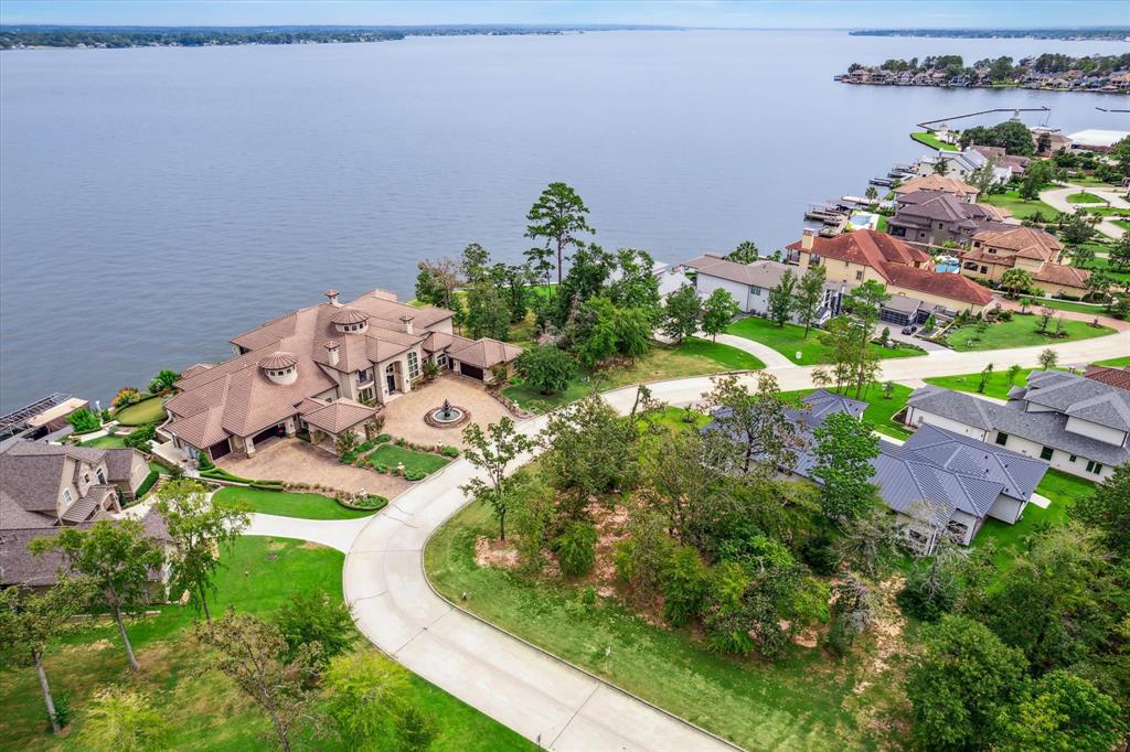 151 Bentwater Bay Drive, Montgomery, Texas image 1