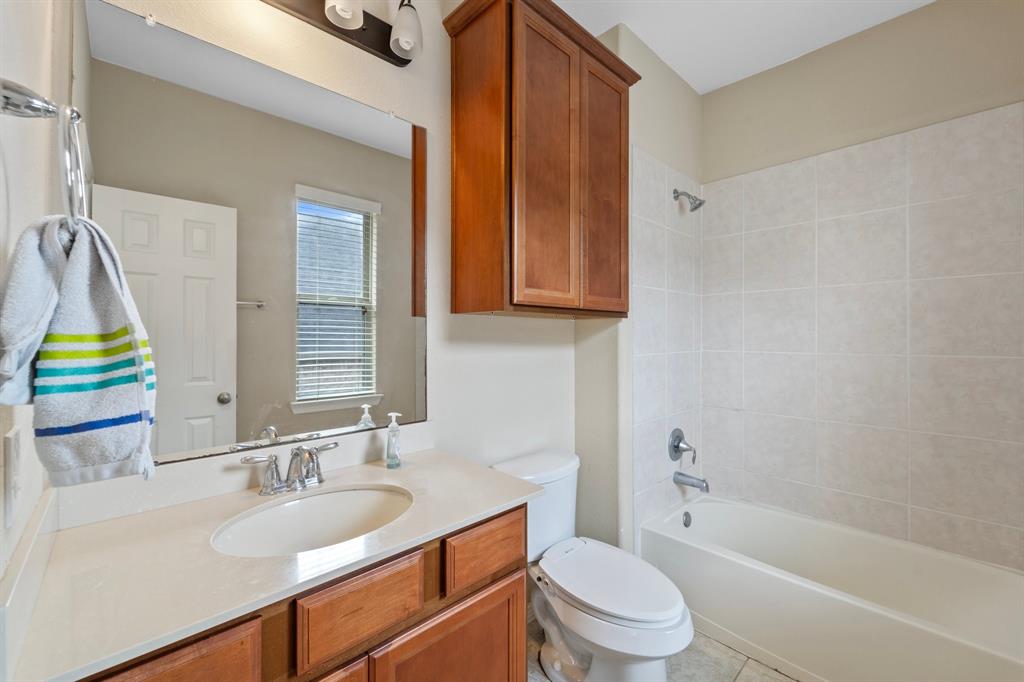 5515 Mangrove Creek Lane, Sugar Land, Texas image 33