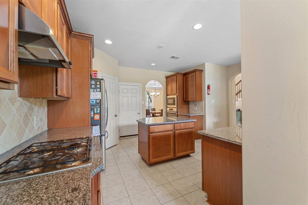 5515 Mangrove Creek Lane, Sugar Land, Texas image 9