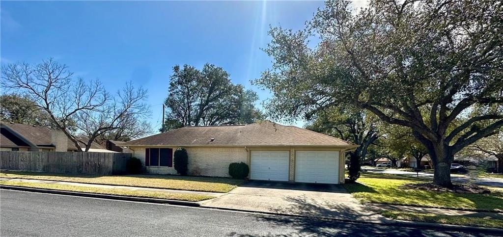 213 Yuma Drive, Victoria, Texas image 28