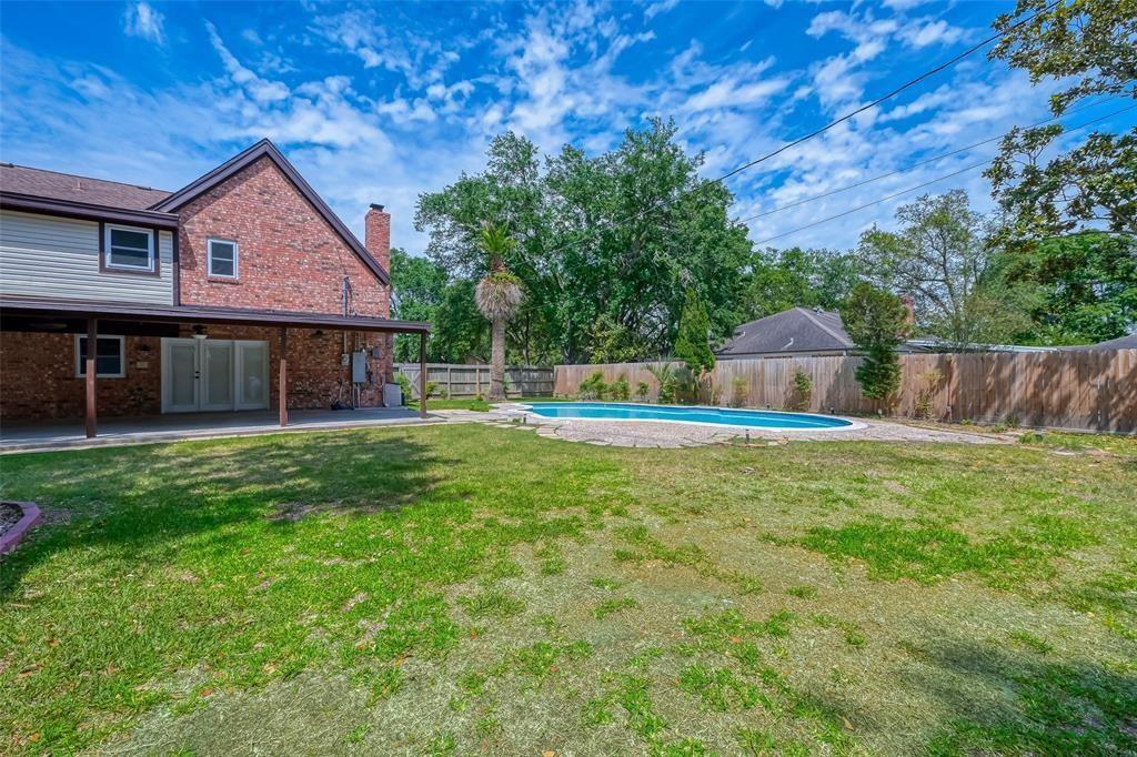 8515 Twelve Oaks Drive, Texas City, Texas image 41