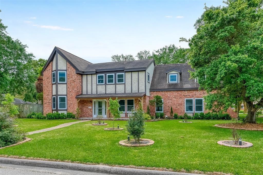 8515 Twelve Oaks Drive, Texas City, Texas image 3